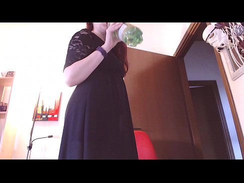 ❤️ Ein unterwürfiger Sklave, der schmutzige und üppige Höschen liebt, wird gezwungen zu masturbieren, nachdem er dieses Video gesehen hat! ❤️❌ Porno bei uns ❌️