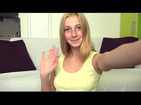 ❤️ Wenn ich gelangweilt bin, masturbiere ich faul meine rosa Muschi ❤️❌ Porno bei uns ❌️